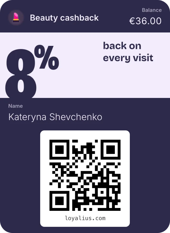 Beauty-Cashback-Karte in dunkelviolettem Design mit Guthaben